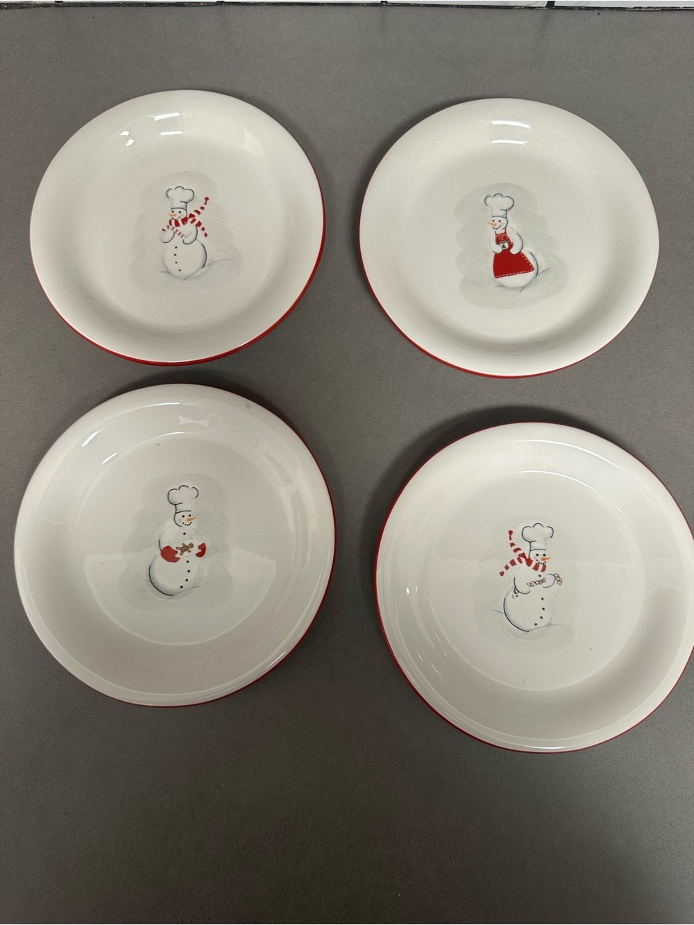 Williams Sonoma Snowman Chef dessert/snack plates set of 4